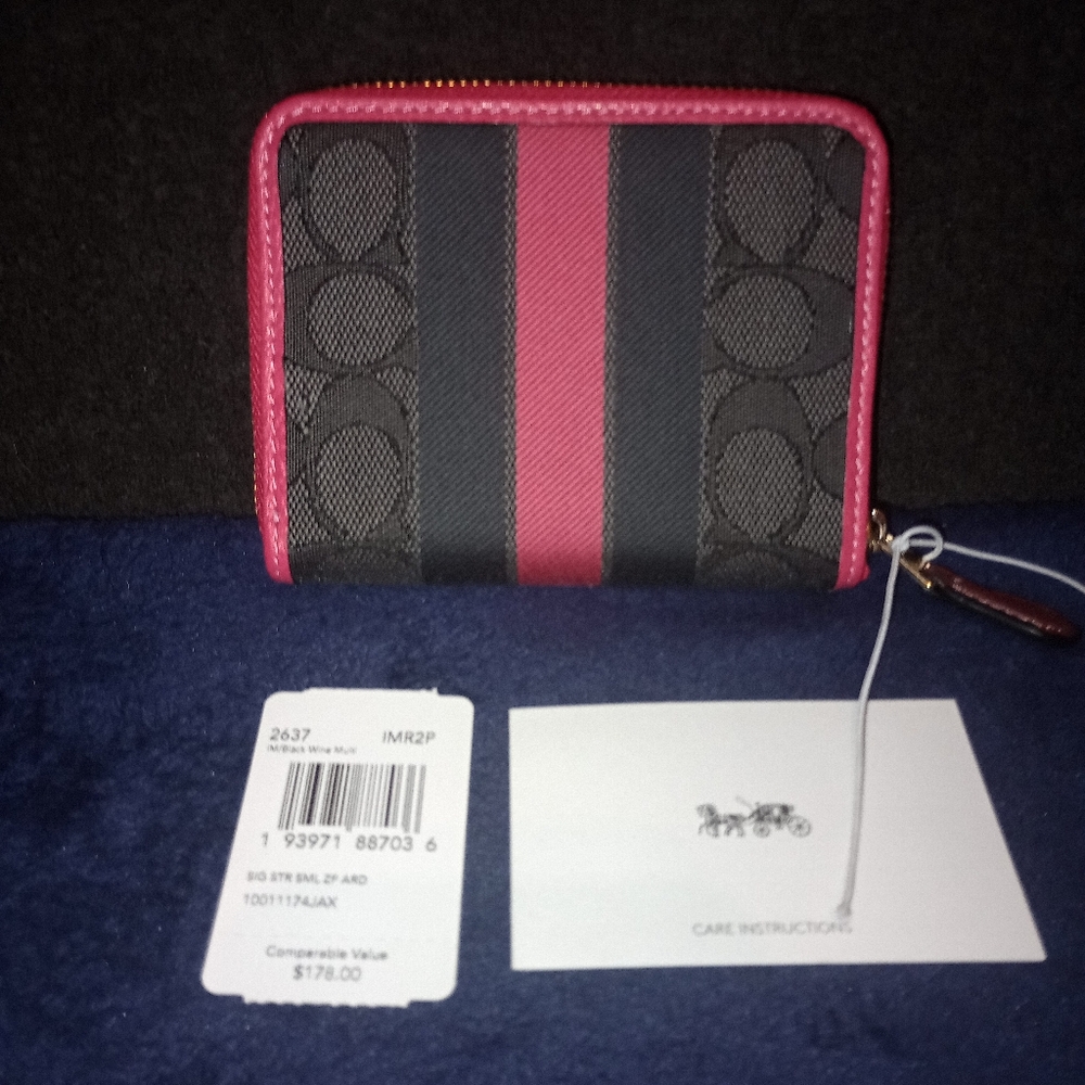 NWT Coach Patch Dempsey Small Zip Around Wallet - Picture 2 of 11